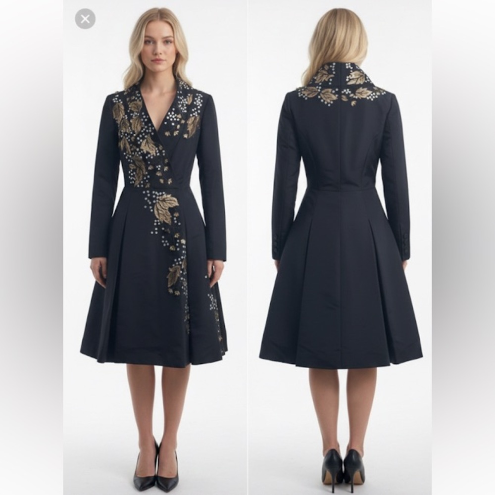 Oscar de la Renta Silk Faille Evening Coat with Embroidery in Midnight Blue